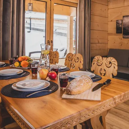 Goralski Domek, Na Uboczu Chalet