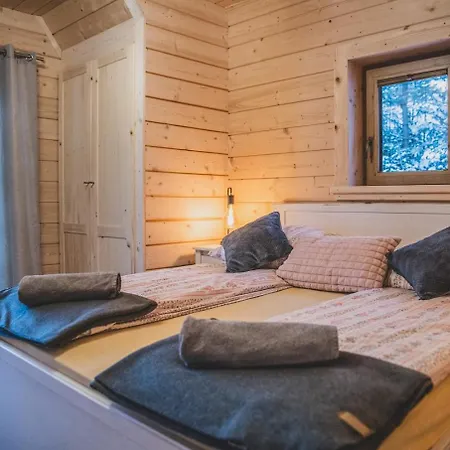Chalet Goralski Domek, Na Uboczu *